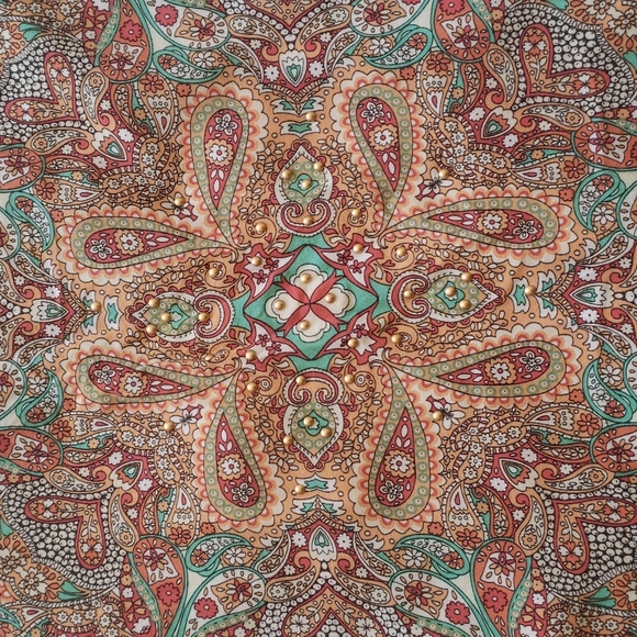 Artsy top - Picture 5 of 8